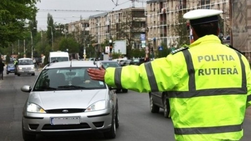 Infracțiuni constatate în trafic de polițiștii bihoreni