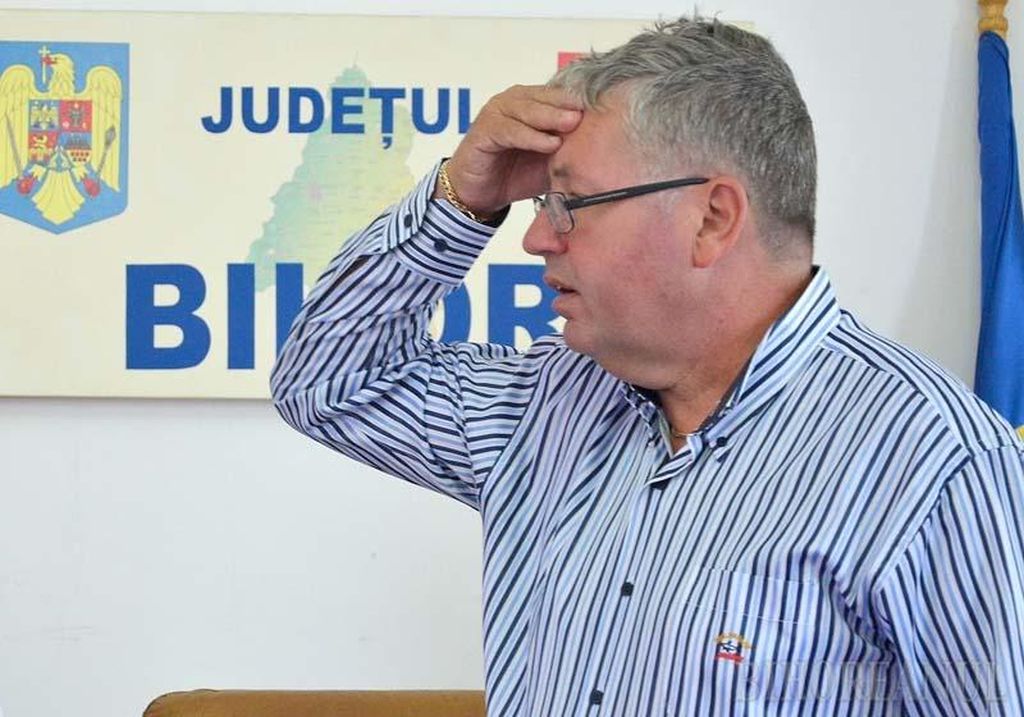 Vice-președintele Comitetului Județean Pentru Situații de Urgență amendat la pescuit