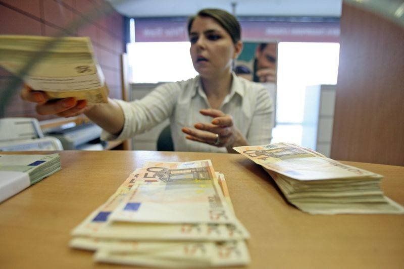 A apărut norma de aplicare a ordonanței care prevede suspendarea plății creditelor