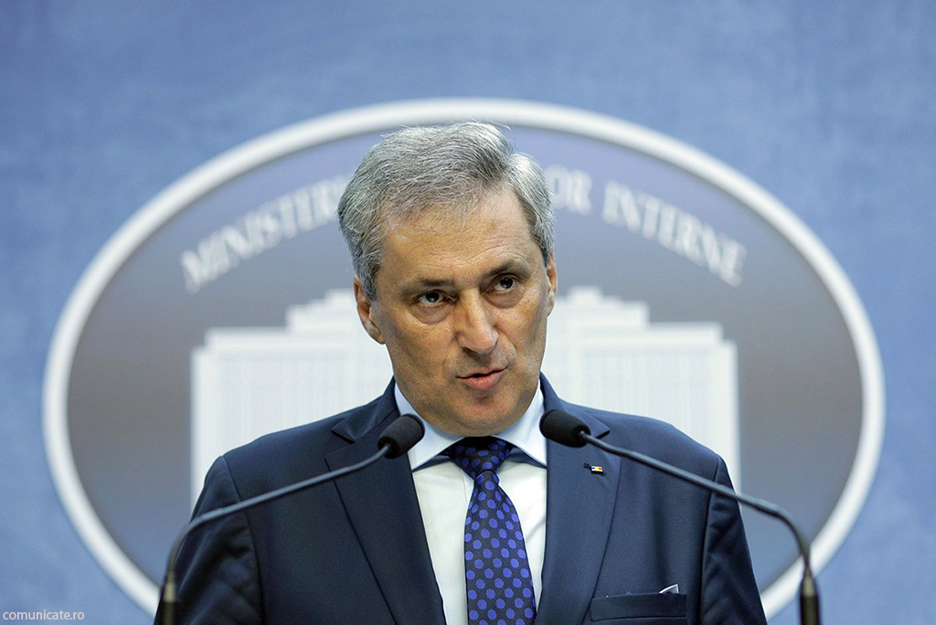 Guvernul cere românilor să nu se întoarcă acasă