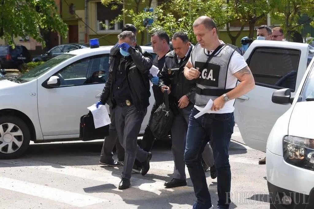 Corupție în vamă: doi polițiști de frontieră duși la audieri
