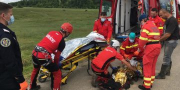 Căzut într-o râpă, un bihorean de 84 de ani a fost salvat după 2 zile de căutări