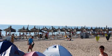 Se redeschid plajele! Ce măsuri de siguranţă trebuie luate