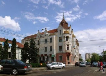 Baroul Bihor cere acces separat pentru avocaţi în Palatul de Justiţie din Oradea şi scanarea tuturor dosarelor aflate pe rol