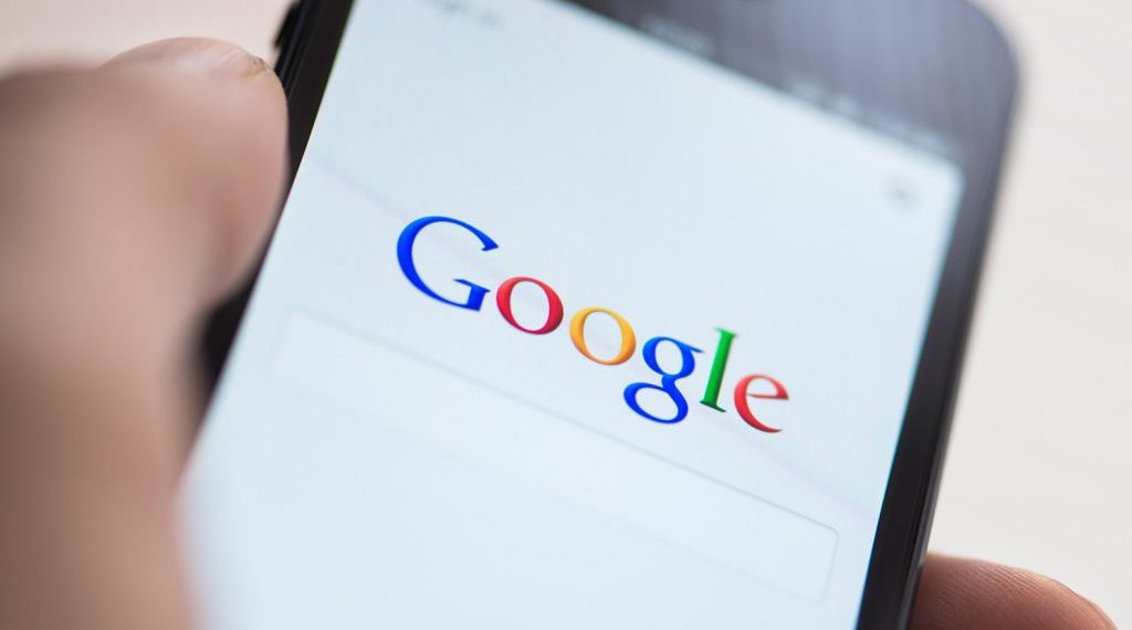 Google, amendat cu 10.000 de lei pentru discriminare în cazul schimbării denumirii Catedralei Mântuirii Neamului