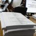 10.800 de euro, daune morale pentru un procuror pentru că a lucrat într-un birou supraaglomerat