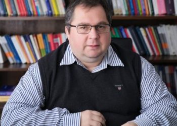 Cele 10 porunci ale judecătorilor care se cred Dumnezeu – varianta unui cunoscut avocat, doctor în drept constituțional