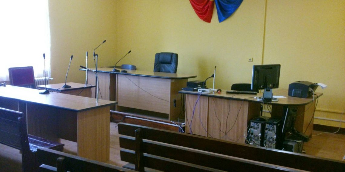 Peste 2.000 de dosare PE JUDECĂTOR la o instanță din Bihor | O asociație a magistraților cere măsuri pentru ocuparea locurilor vacante