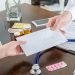 Medic acuzat de 185 de infracțiuni de luare de mită, condamnat cu SUSPENDARE