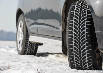Amenzi de până la 2.900 de lei pentru șoferii care nu au mașinile echipate de iarnă