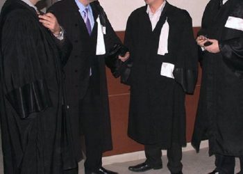 CJUE: Avocații pot susține pledoarii fără să poarte mască