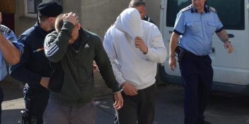 ÎNCHISOARE pentru polițiștii din Salonta acuzați de ȘPAGĂ | Agenții cereau bani de la șoferi pentru a nu-i sancționa