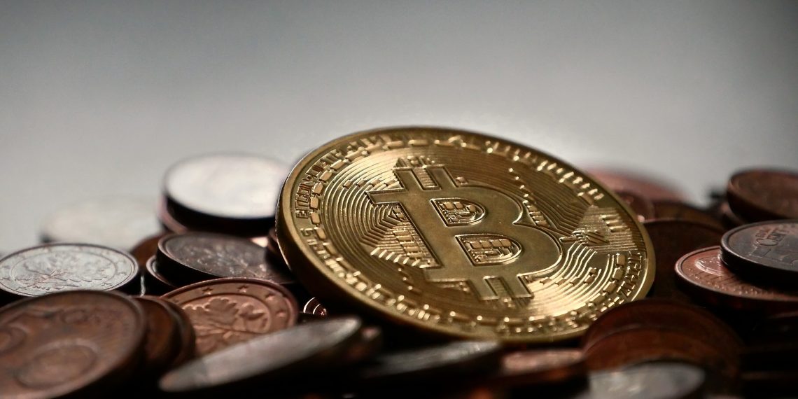 Criptomonedele private ar putea fi INTERZISE | Țara care propune o lege pentru înființarea unei monede virtuale oficiale
