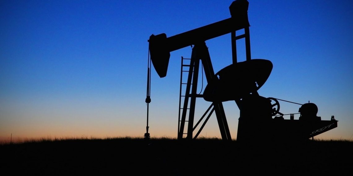 Scumpire BRUSCĂ a petrolului | Creștere de 5% într-o singură zi