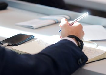 Examenele și colocviile de la Facultatea de Drept a Universității București se vor ține față în față