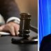 Cum a fost ACHITAT un inculpat pentru mărturie mincinoasă, invocând dreptul concubinilor de a nu da declarații unul împotriva celuilalt și de a nu se autoacuza