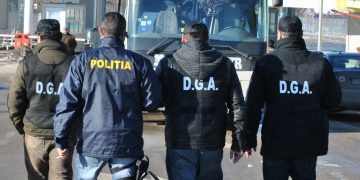 25 de agenți de Poliție, suspecți într-un dosar de corupție | Sunt percheziții ale DGA în acest caz