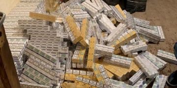 FOTO | Zeci de PERCHEZIȚII în Bihor și alte două județe, în cazul unor contrabandiști cu țigări. 4 persoane au fost propuse pentru ARESTARE