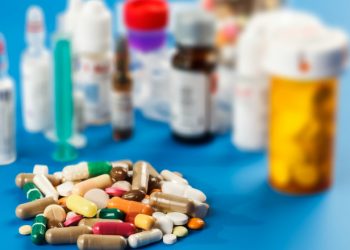 CJUE: Un medicament eliberat fără prescripție medicală într-un stat UE nu poate fi vândut în altă țară decât dacă este autorizat de aceasta din urmă