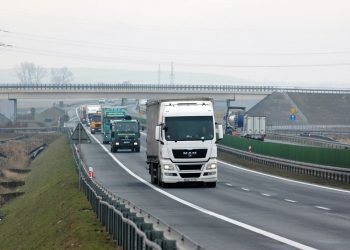 10.000 de euro, despăgubiri pentru zgomotul provocat de traficul deviat în timpul construirii unei autostrăzi