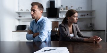 CJUE | Ce instanțe se pot pronunța în cazul unui divorț, când un soț stă în două țări ale UE