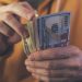 Îmbogățiți în pandemie | Peste 15.000 de români au devenit milionari în dolari în 2020