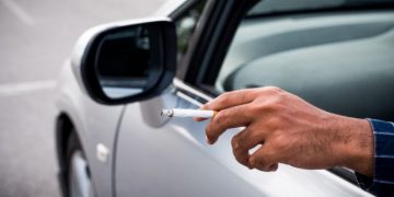 Țigara de 15.000 de lei | Un șofer a fost amendat după ce a aruncat un chiștoc pe geam