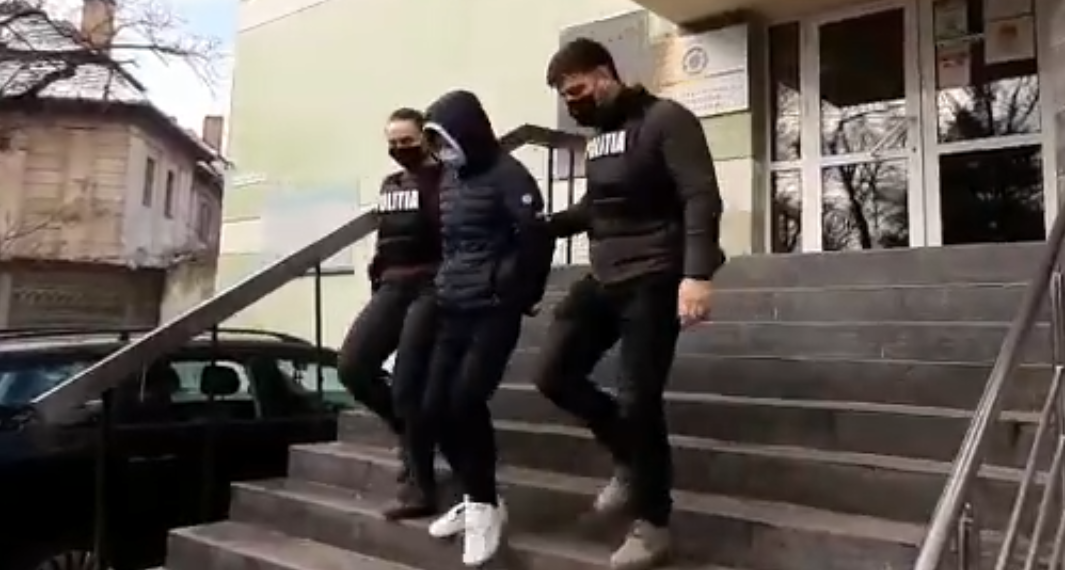 Un hoț recidivist din Oradea, arestat după ce a spart Baroul Timiș | Pe lista victimelor sale se află o biserică, fundații și cabinetul unui avocat din Oradea