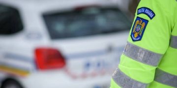 Șofer condamnat la închisoare CU EXECUTARE după ce a trecut pe roșu și a dat mită ca să scape de dosarul penal | Mai oferise șpagă și după ce a fost prins băut la volan