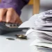 Peste 500.000 de facturi greşite la energie electrică au fost identificate de Guvern