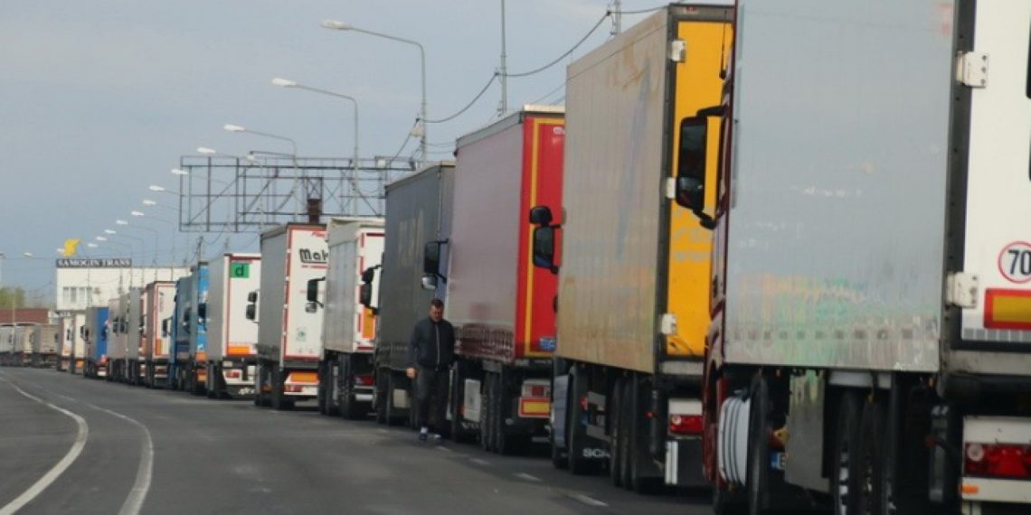 Amenzi de până la 100.000 lei pentru firmele care NU declară transporturile de bunuri cu risc fiscal ridicat