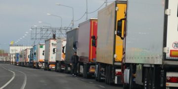 Amenzi de până la 100.000 lei pentru firmele care NU declară transporturile de bunuri cu risc fiscal ridicat