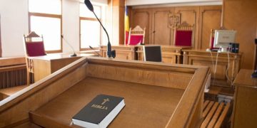 Trimis în judecată sub acuzația că a mințit pentru a-și proteja fiul, un tată a fost achitat de Judecătoria Oradea | Motivele pentru care bărbatul a fost declarat nevinovat