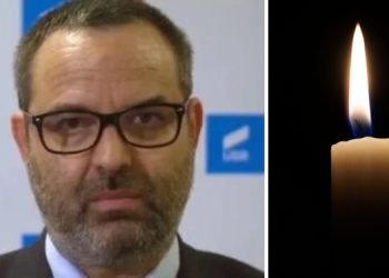 Avocat mort la doar 47 de ani | A fost găsit căzut între unul dintre stâlpii porții și mașina sa