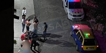 Cum era să moară, înjunghiat de 4 ori, un bărbat care le-a cerut unor adolescenți să nu mai facă gălăgie | Curtea de Apel Oradea i-a înjumătățit pedeapsa autorului, un băiat de 16 ani