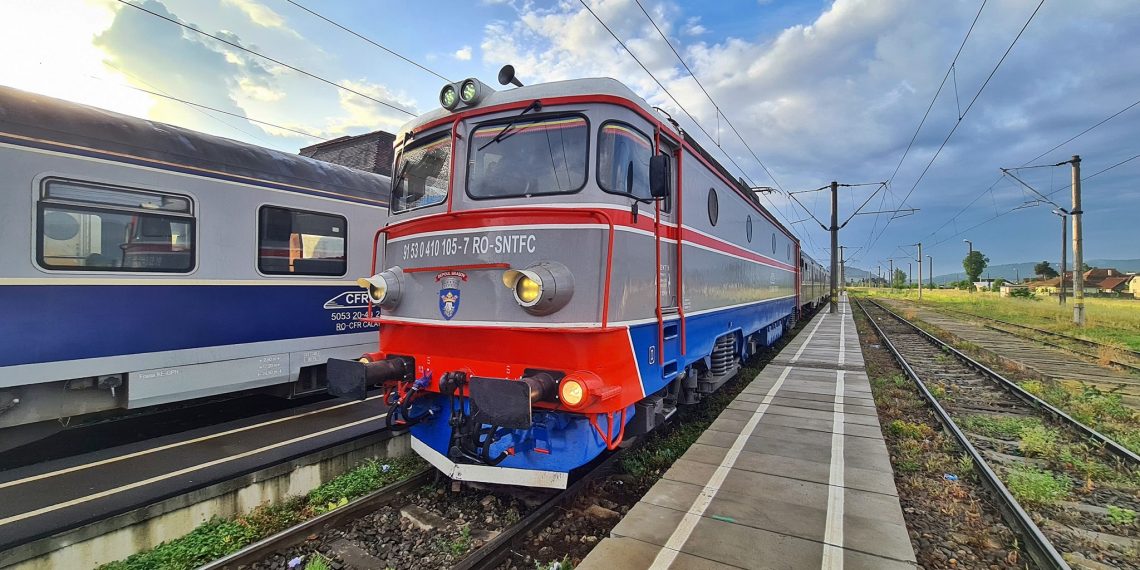 Proiect: Începând cu luna iulie, biletele de tren vor putea fi plătite prin SMS