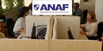 Call-center ANAF pentru contribuabili | Ce informații sunt oferite de Fisc prin telefon