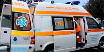 Tragedie într-o localitate din Bihor. Doi bărbați au murit electrocutați pe o scară metalică | Unul urcase să repare o instalație de încălzire, iar un vecin sărise să îl dea jos
