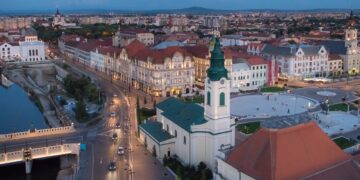 Biserica Sfântul Ladislau, din centrul Oradei, restaurată cu aproape 14 milioane de lei | Lăcașul a fost protejat de enoriași de demolarea plănuită de comuniști
