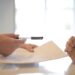 Posturi vacante la stat | Instituțiile publice din Bihor sunt în căutare de șofer, secretar sau psiholog (LISTA)