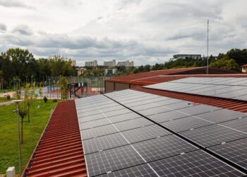 Șase clădiri publice din Oradea vor fi alimentate de la sisteme fotovoltaice | Care sunt acestea