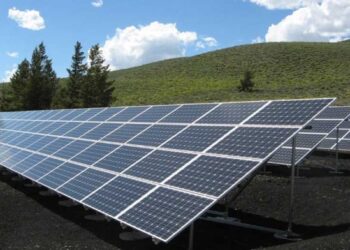 Parc fotovoltaic de peste 300.000 euro, cu panouri bi-faciale, dezvoltat la Aleșd