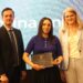 A luat, probabil, cel mai râvnit premiu la Gala Comunității Bihorene. Primărița de Căbești, Corina Ene, e “Liderul care schimbă lumea”