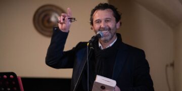 VIDEO. Bihoreanul din a cărui operă a citat Papa Francisc într-un show tv nu stârnește interesul editurilor din România cu cărticica care e best seller în Italia și Brazilia