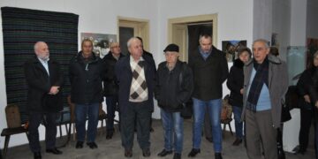 Scriitorul care încearcă să elucideze misterul “Morii cu noroc” și al lui Lică Sămădăul, din fieful lotrilor | Cartea lui Ovidiu Someșan, lansată în Beiuș, prin intermediul unui notar