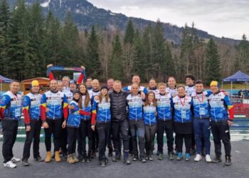 Ei sunt eroii. Orădeanul Ovidiu Tirla, de două ori pe podium la Campionatul Mondial de Înot în Ape Înghețate. În echipă cu fiica lui MM Stoica. Teodora și-a învins o gravă problemă de sănătate
