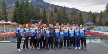 Ei sunt eroii. Orădeanul Ovidiu Tirla, de două ori pe podium la Campionatul Mondial de Înot în Ape Înghețate. În echipă cu fiica lui MM Stoica. Teodora și-a învins o gravă problemă de sănătate