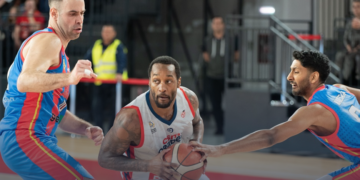 Americanul de la CSM Oradea, Justin Carter, operat. Exista riscul de a provoca o tăiere a ligamentelor