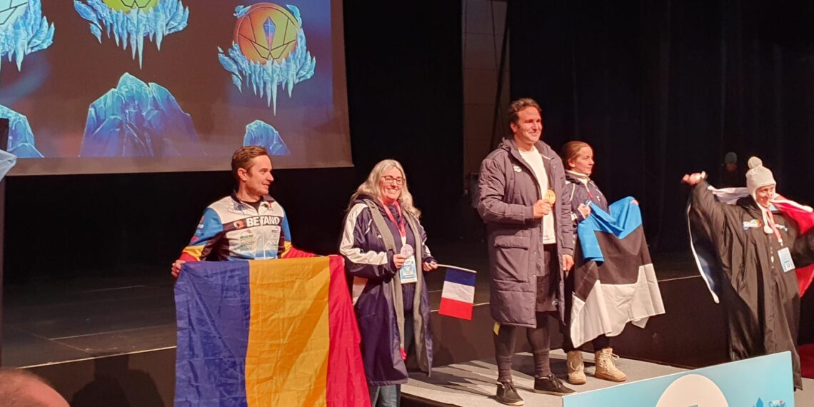 Orădeanul Ovidiu Tirla, vicecampion mondial la înot în ape înghețate