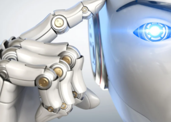 Inculpat apărat de „primul avocat robot din lume”
